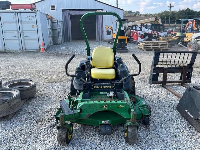 Image of John Deere Z930M equipment image 1