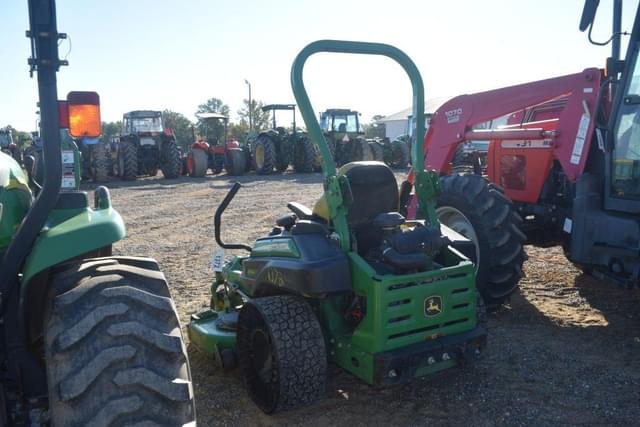 Image of John Deere Z930M equipment image 1