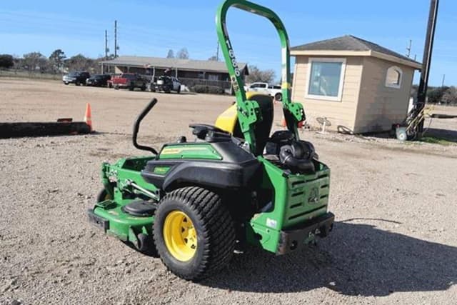 Image of John Deere Z930M equipment image 3