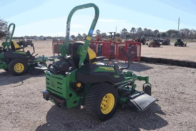 Image of John Deere Z930M equipment image 2