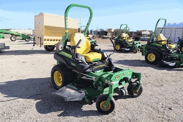 Image of John Deere Z930M equipment image 1