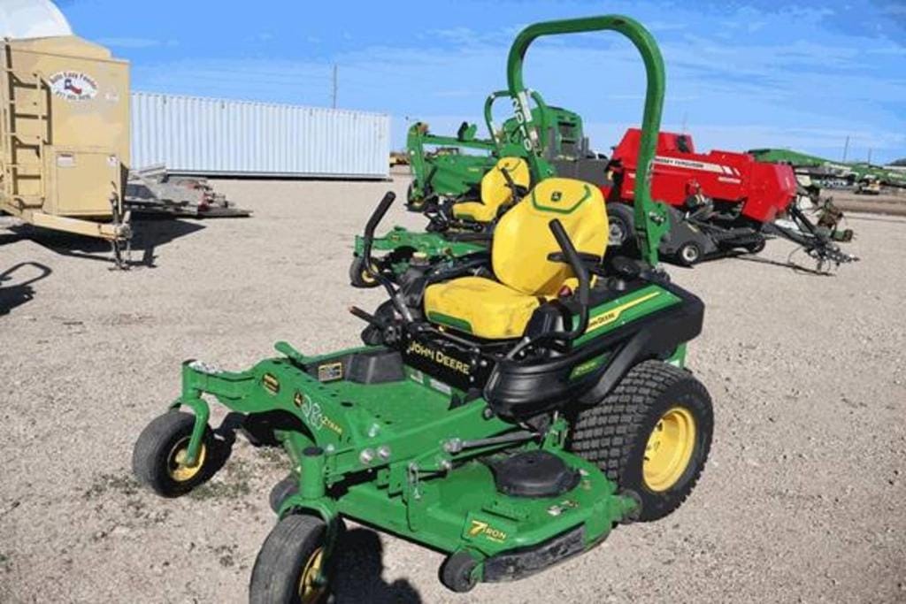 John Deere Z930M Equipment Image0
