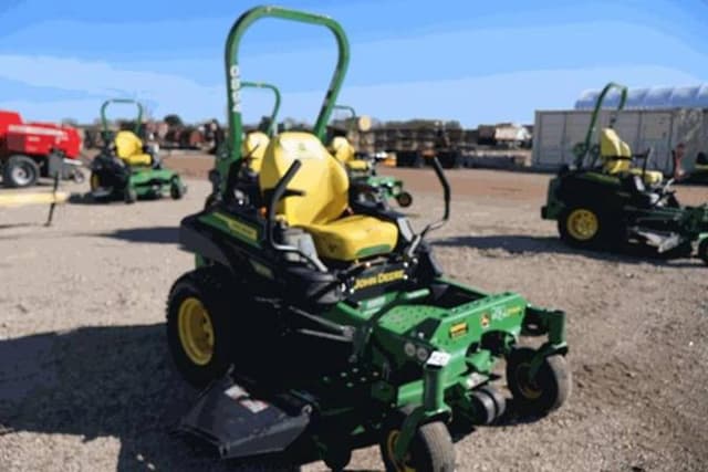 Image of John Deere Z930M equipment image 1