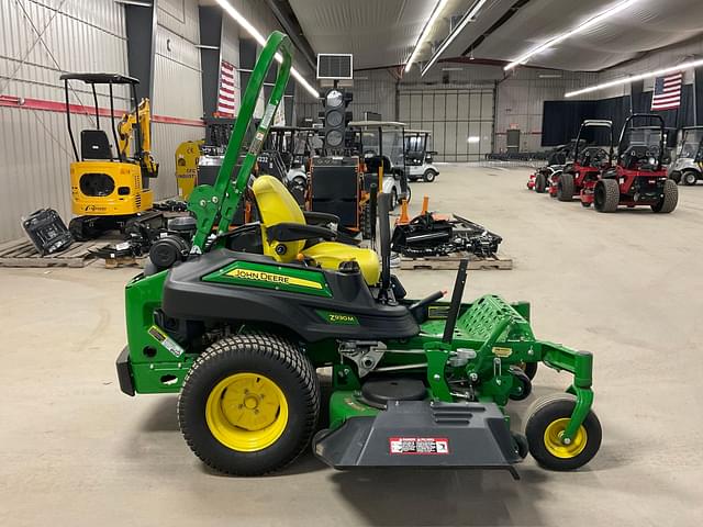 Image of John Deere Z930M equipment image 3