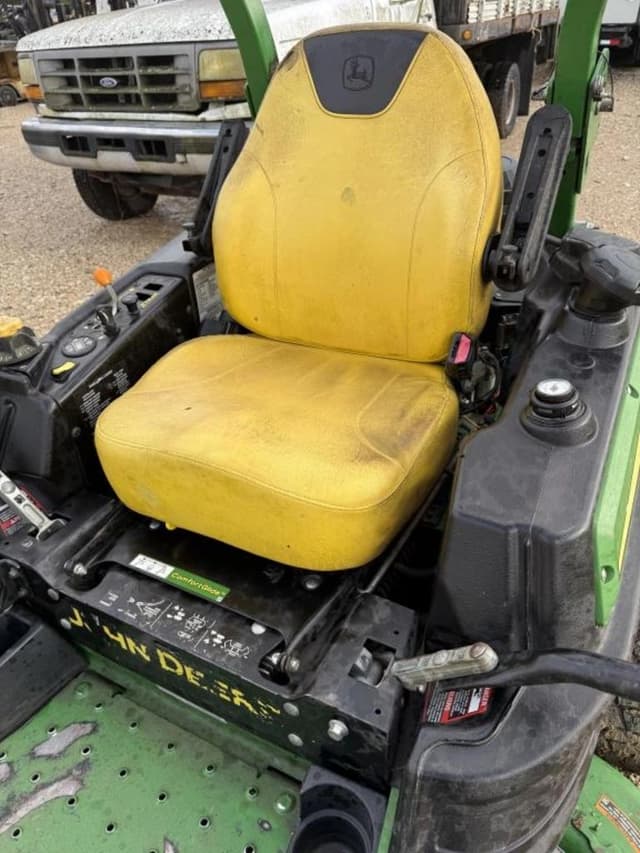 Image of John Deere Z930M equipment image 4