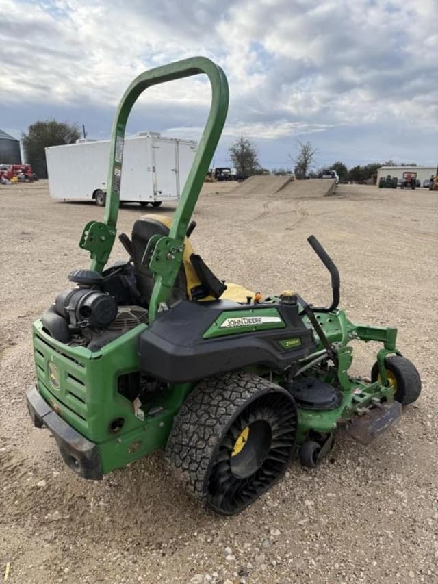 Image of John Deere Z930M equipment image 2