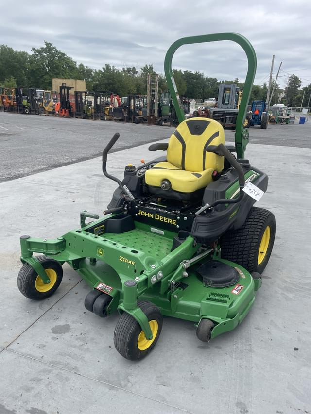 Image of John Deere Z930M equipment image 1