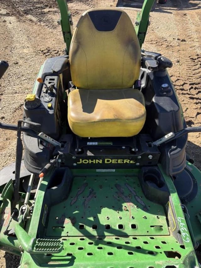 Image of John Deere Z930M equipment image 4