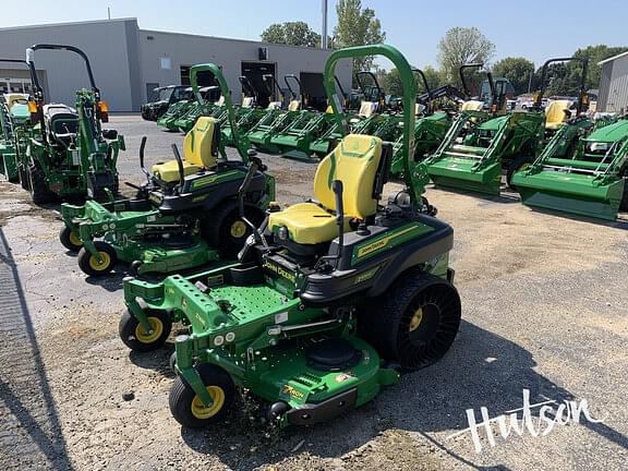 Image of John Deere Z930R equipment image 1