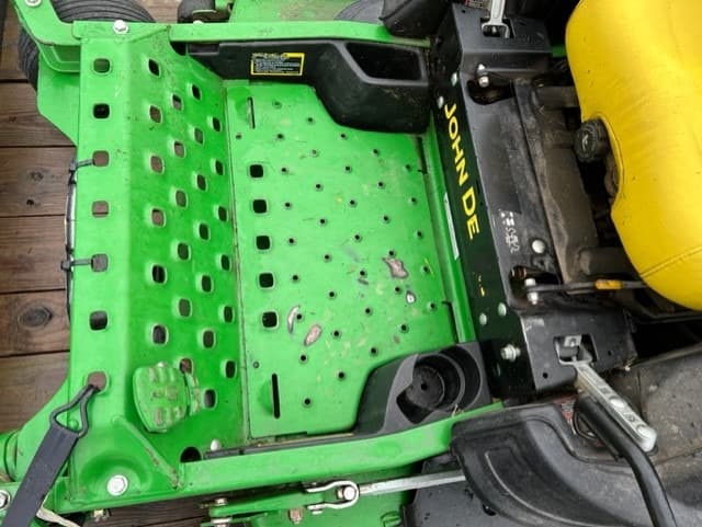 Image of John Deere Z930R equipment image 4