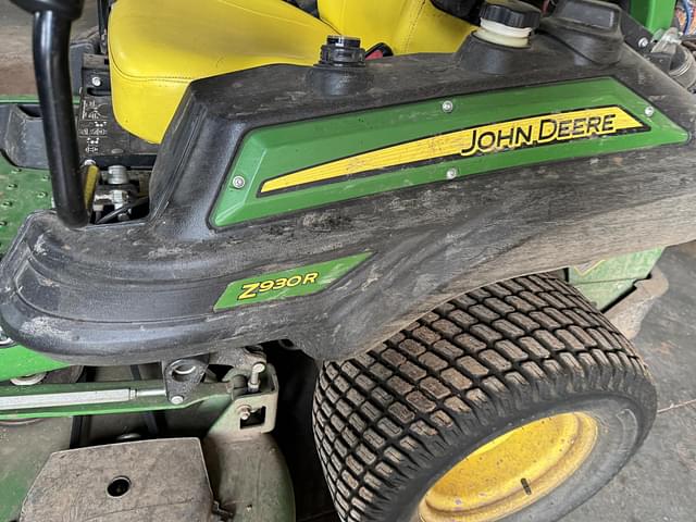 Image of John Deere Z930R equipment image 2