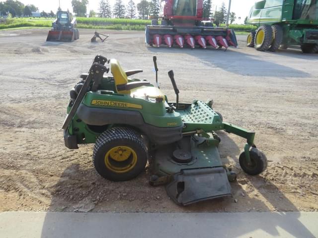 Image of John Deere Z950A equipment image 1