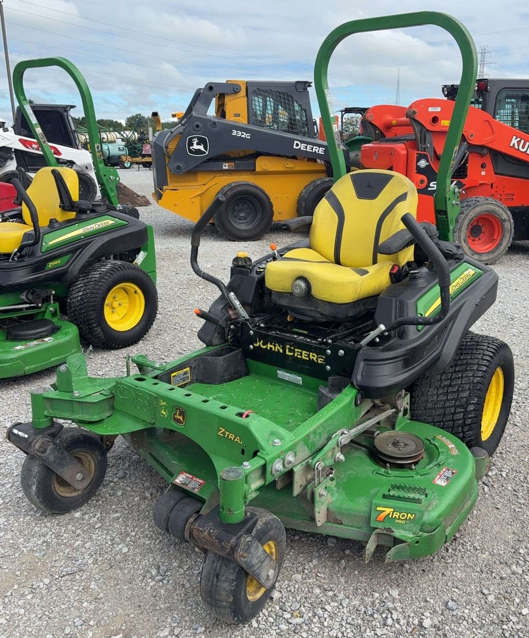Image of John Deere Z950M Primary image