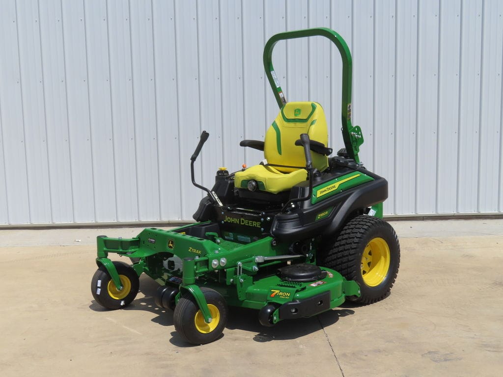 John Deere Z950R Equipment Image0