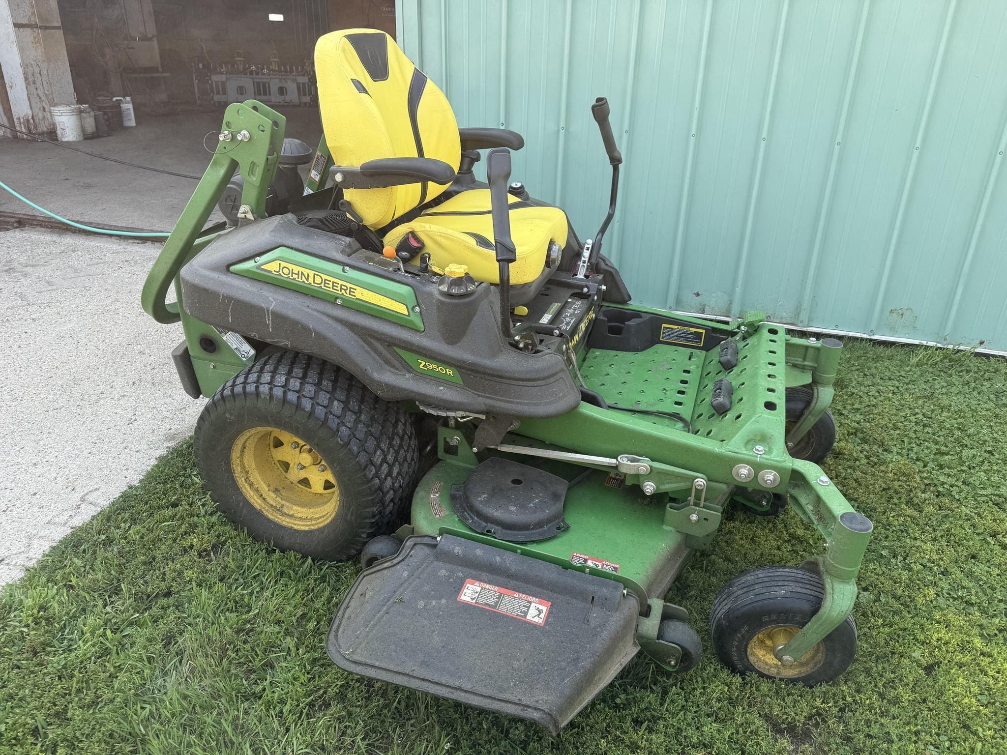John Deere Z950R Equipment Image0
