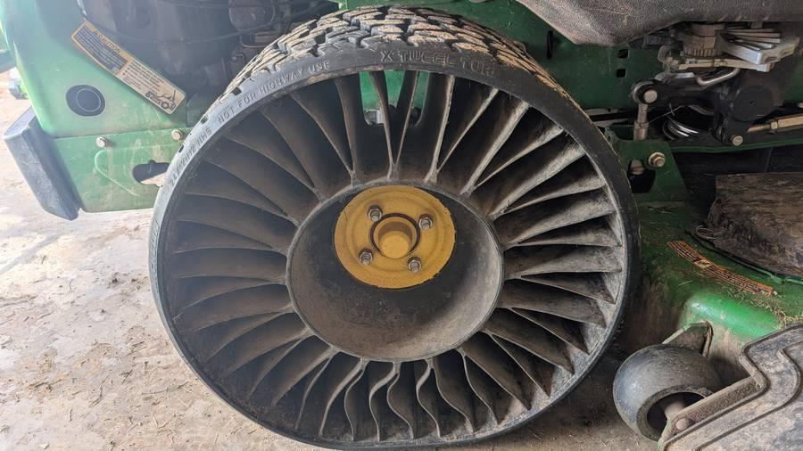 Image of John Deere Z950R Image 1