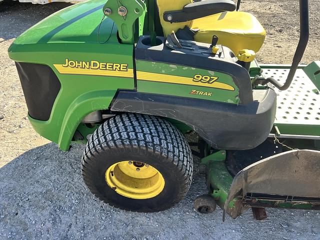 Image of John Deere Z997 equipment image 3