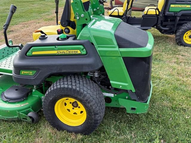 Image of John Deere Z997R equipment image 4