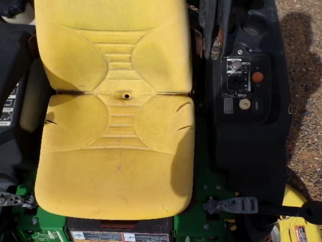Image of John Deere Z445 equipment image 4