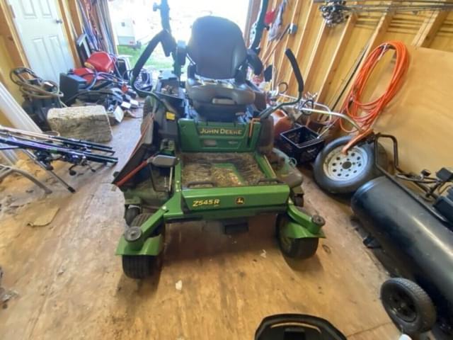 Image of John Deere Z545R equipment image 3