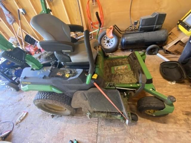 Image of John Deere Z545R equipment image 1
