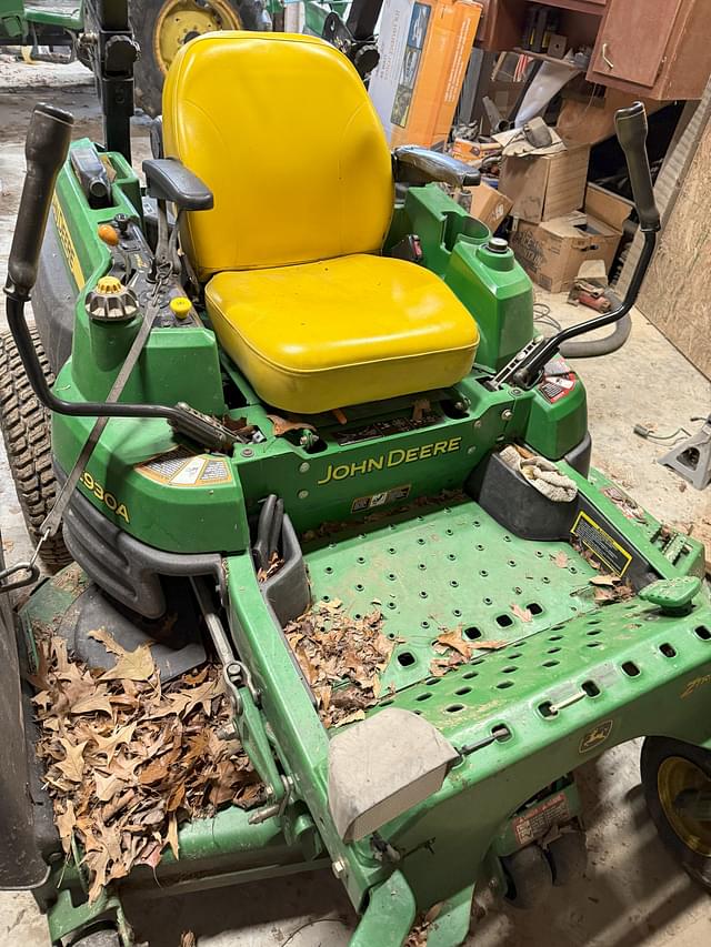 Image of John Deere Z930A equipment image 2