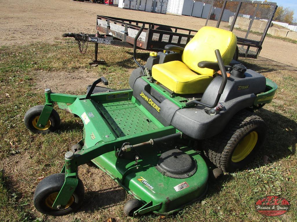 Image of John Deere ZTrak Primary image