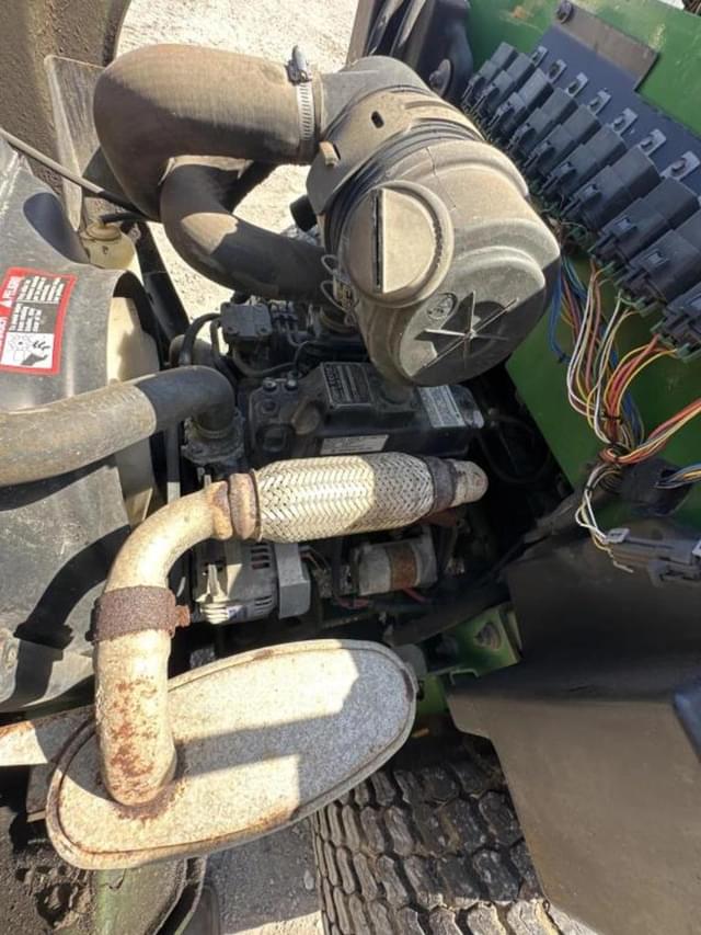 Image of John Deere 997 equipment image 2