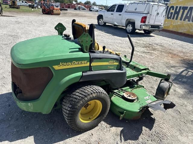 Image of John Deere 997 equipment image 3