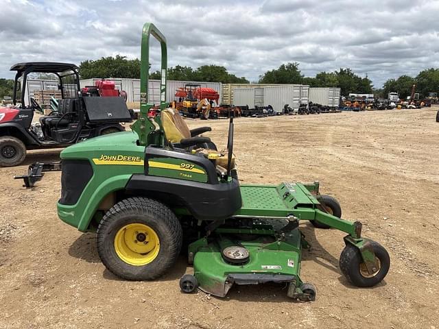 Image of John Deere 997 equipment image 4