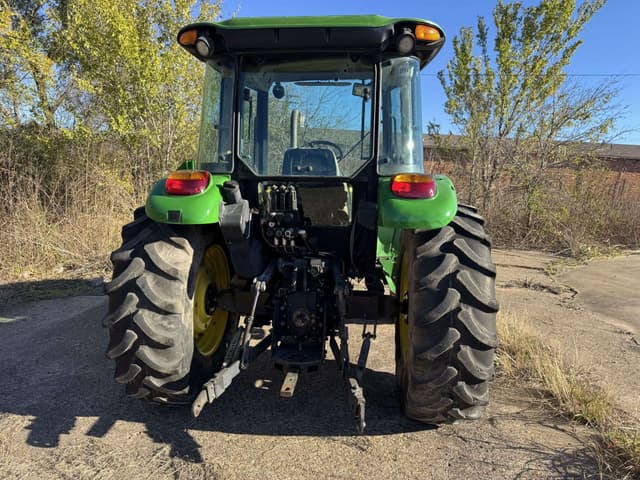 Image of John Deere 5625 equipment image 3