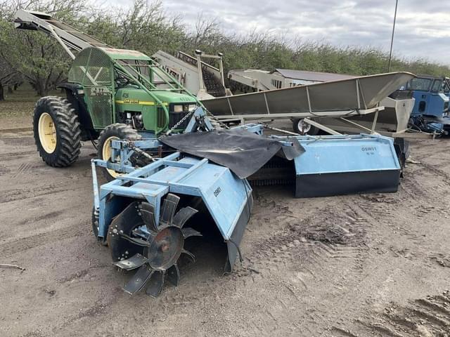 Image of John Deere 5510 equipment image 1