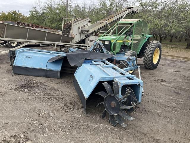 Image of John Deere 5510 equipment image 2