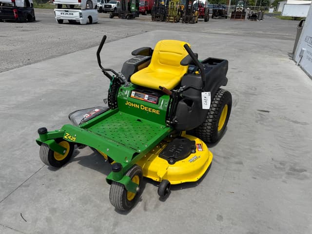 Image of John Deere Z425 equipment image 1