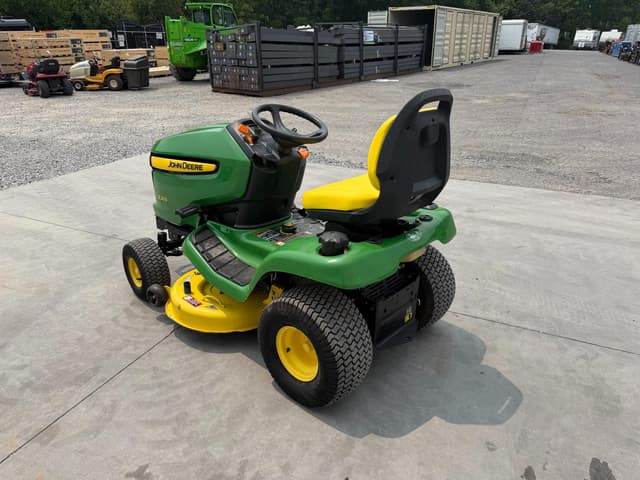 Image of John Deere X300 equipment image 2