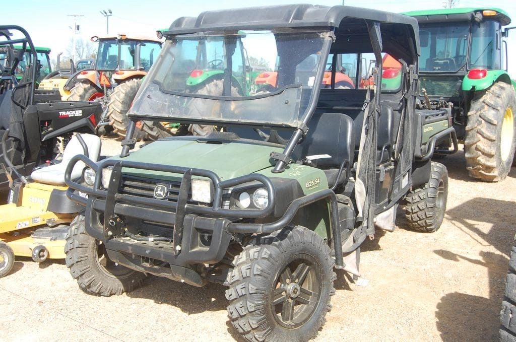 Image of John Deere Gator XUV 825i S4 Primary image