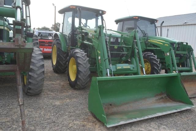 Image of John Deere 5100E equipment image 3