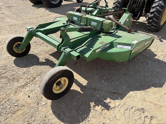 Image of John Deere MX8 equipment image 4