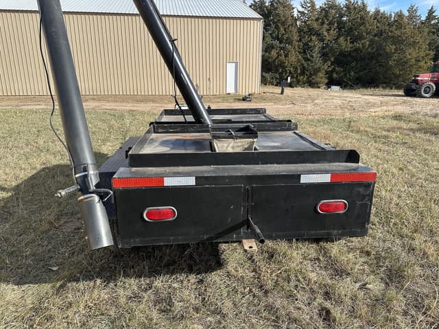 Image of J.R. Welding, Inc. Roth Seed Caddy equipment image 2