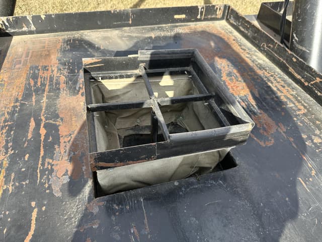 Image of J.R. Welding, Inc. Roth Seed Caddy equipment image 4