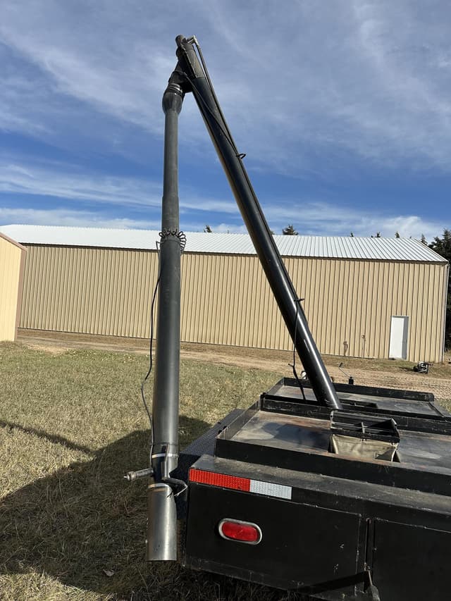 Image of J.R. Welding, Inc. Roth Seed Caddy equipment image 3