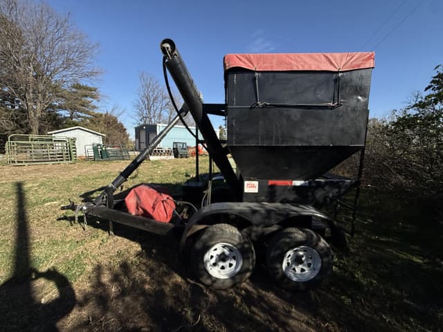 Image of J.R. Welding, Inc. Roth Seed Caddy equipment image 1