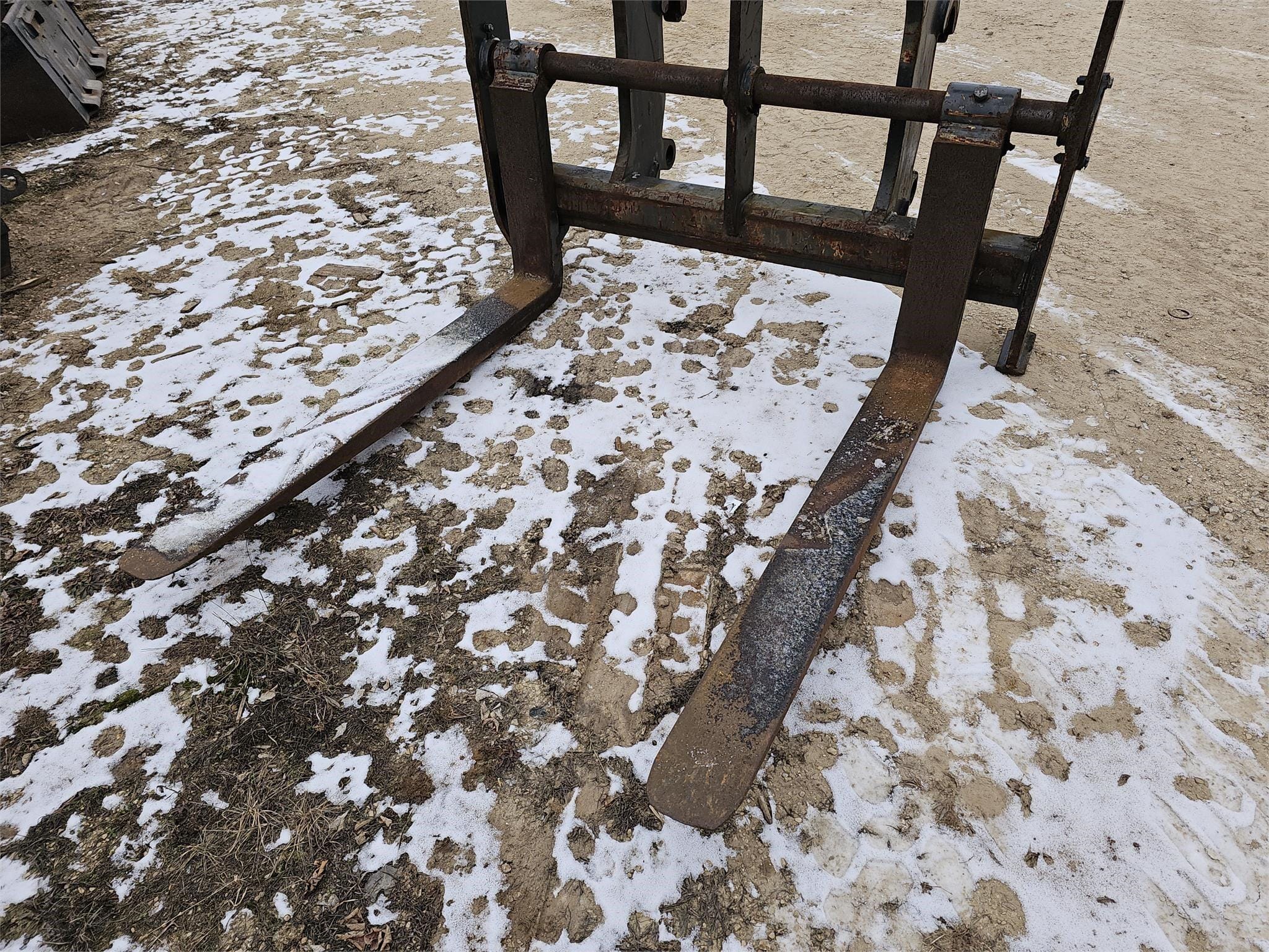 JRB Forks Equipment Image0