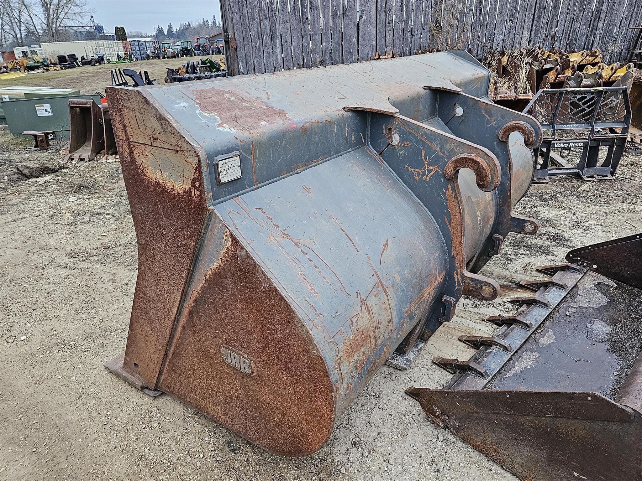 JRB Bucket Equipment Image0