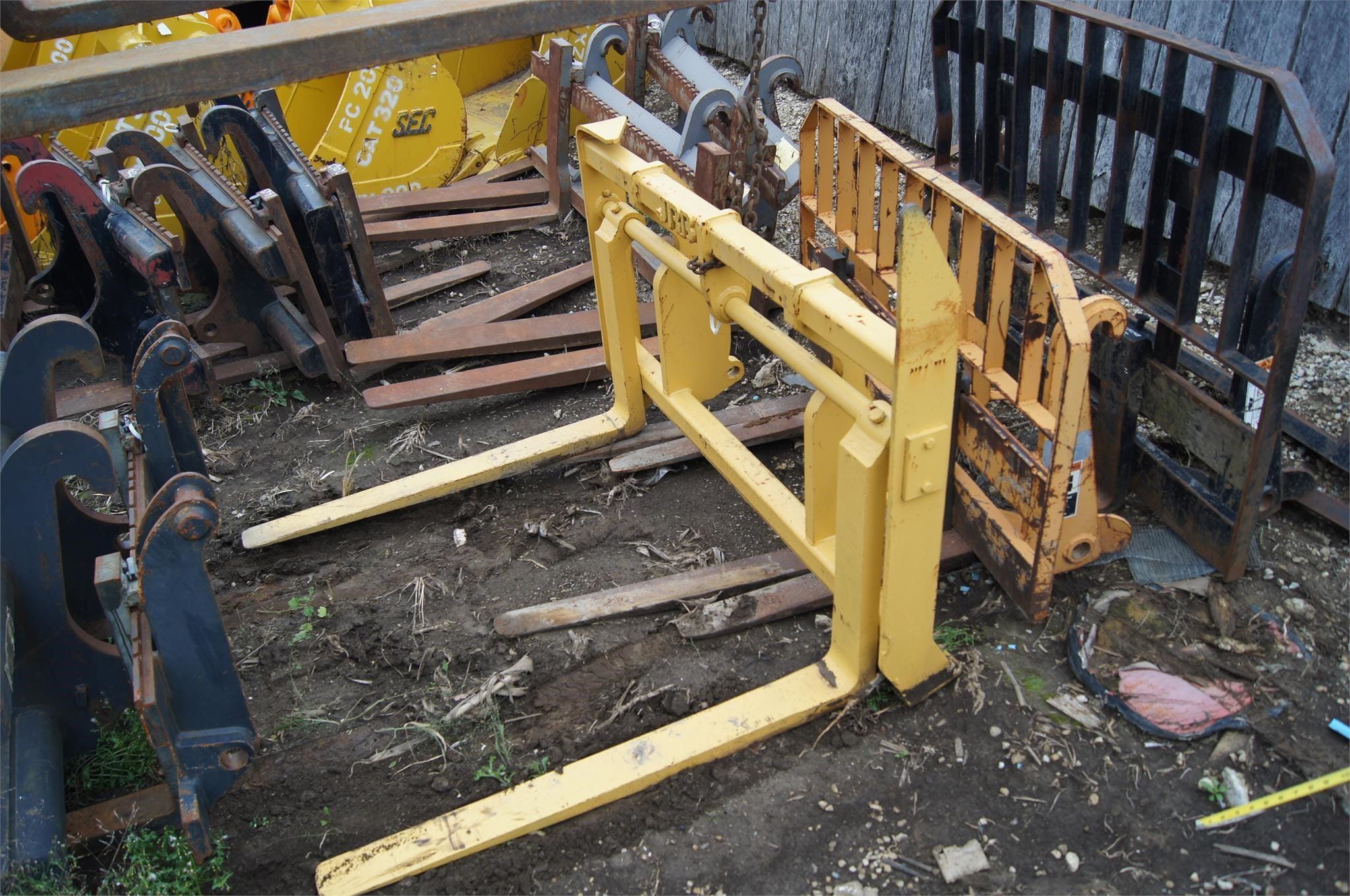 JRB Forks Equipment Image0