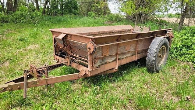 Image of International Harvester 155 equipment image 1