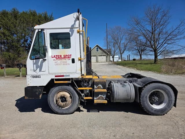 Image of Kalmar 4X2 equipment image 1