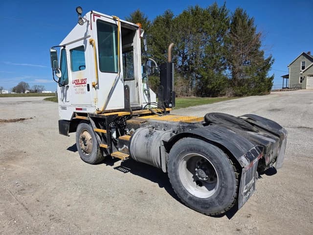 Image of Kalmar 4X2 equipment image 2