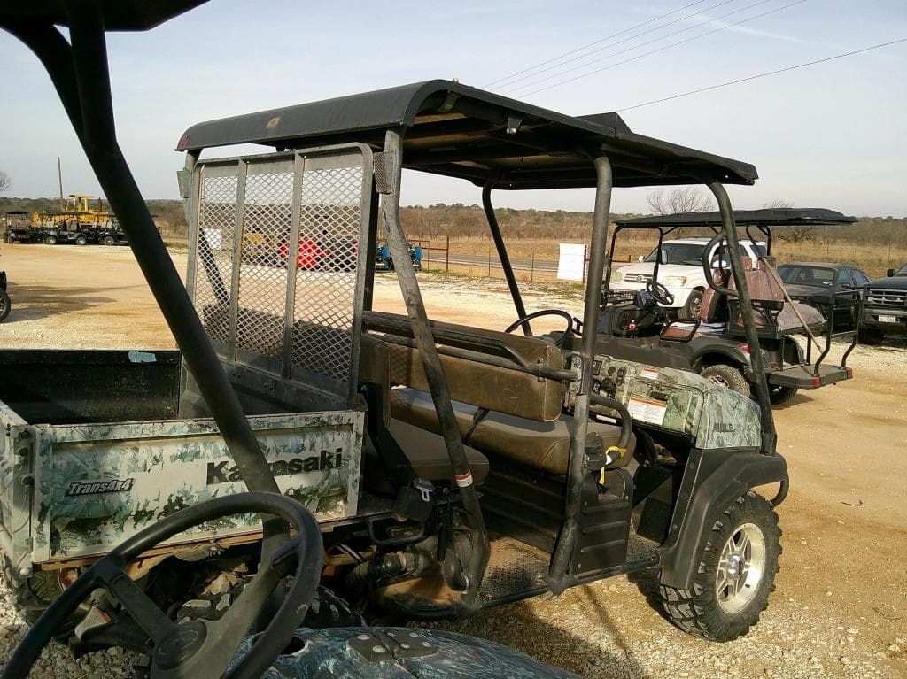 Image of Kawasaki Mule 3010 Image 1
