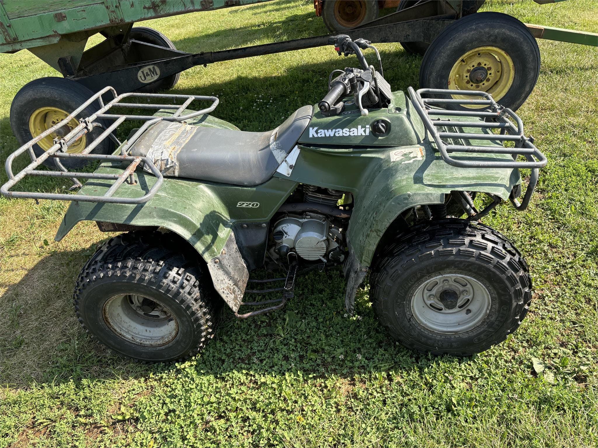 Main image Kawasaki Bayou 220